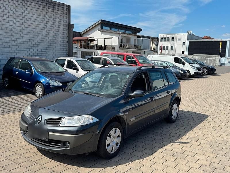 Grau Gebraucht 2006 Renault Mégane GrandTour Avantage Kombi | 1.490 € (Fairer Preis) - Bild 1/4