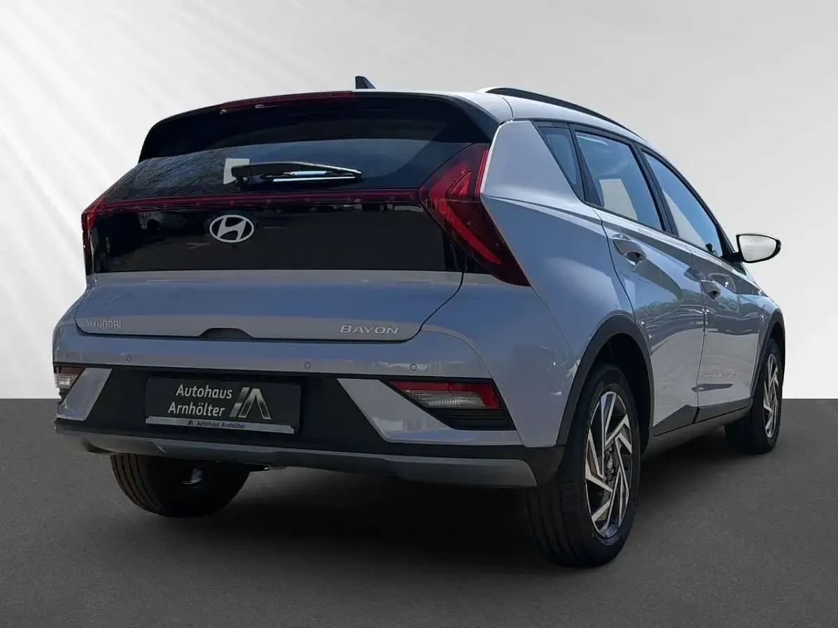 Neu Hyundai Bayon Trend 90 PS (66 kW) 2026 Lumen grey SUV
