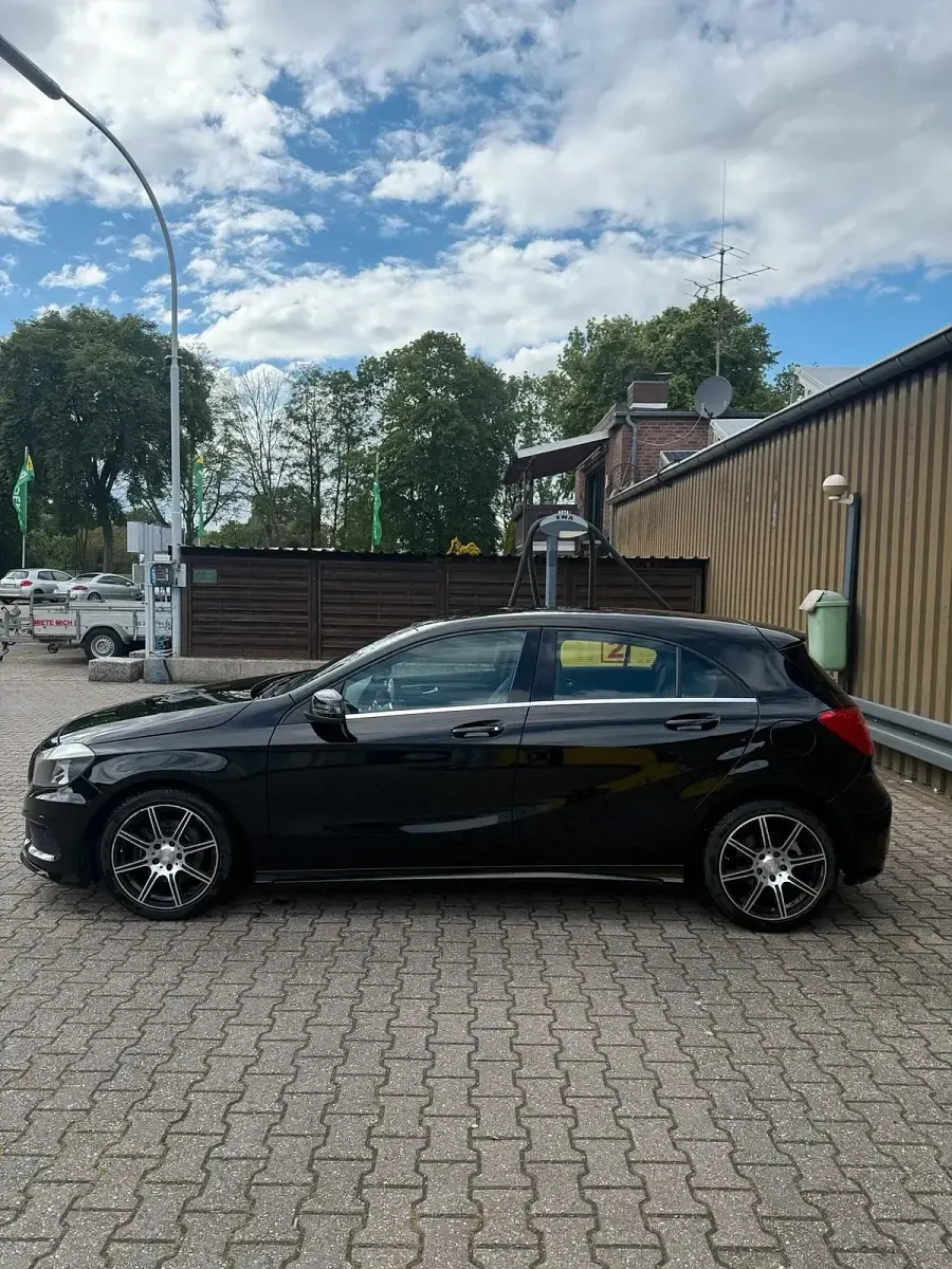 Gebraucht Mercedes A200 AMG line 156 PS (114 kW) 2013 Schwarz Limousine