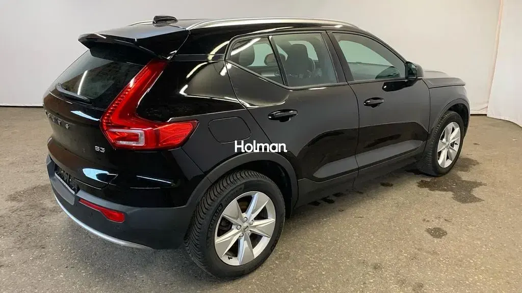 Gebraucht Volvo XC40 Core 163 PS (119 kW) 2024 Schwarz SUV
