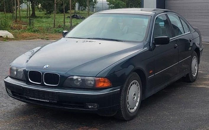 Grün Gebraucht 1997 BMW 520 Basis Limousine | 2.600 € (Fairer Preis) - Bild 1/4