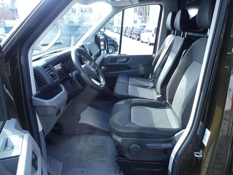 Gebraucht VW Crafter 140 PS (102 kW) 2025 Braun Van