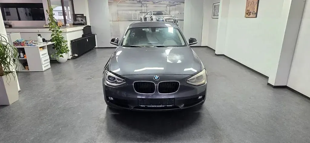 Gebraucht BMW 118 170 PS (125 kW) 2011 Grau Kleinwagen