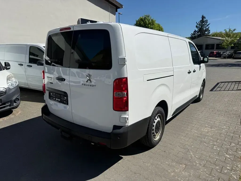 Gebraucht Peugeot Expert Premium 179 PS (131 kW) 2021 Weiß Van