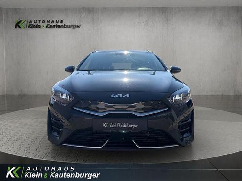 Gebraucht Kia Ceed Spirit 141 PS (103 kW) 2024 Schwarz Kleinwagen