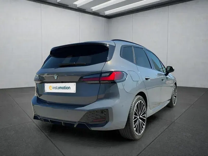 Neu BMW 220 Active Tourer 156 PS (114 kW) 2026 Grau Van / Kleinbus