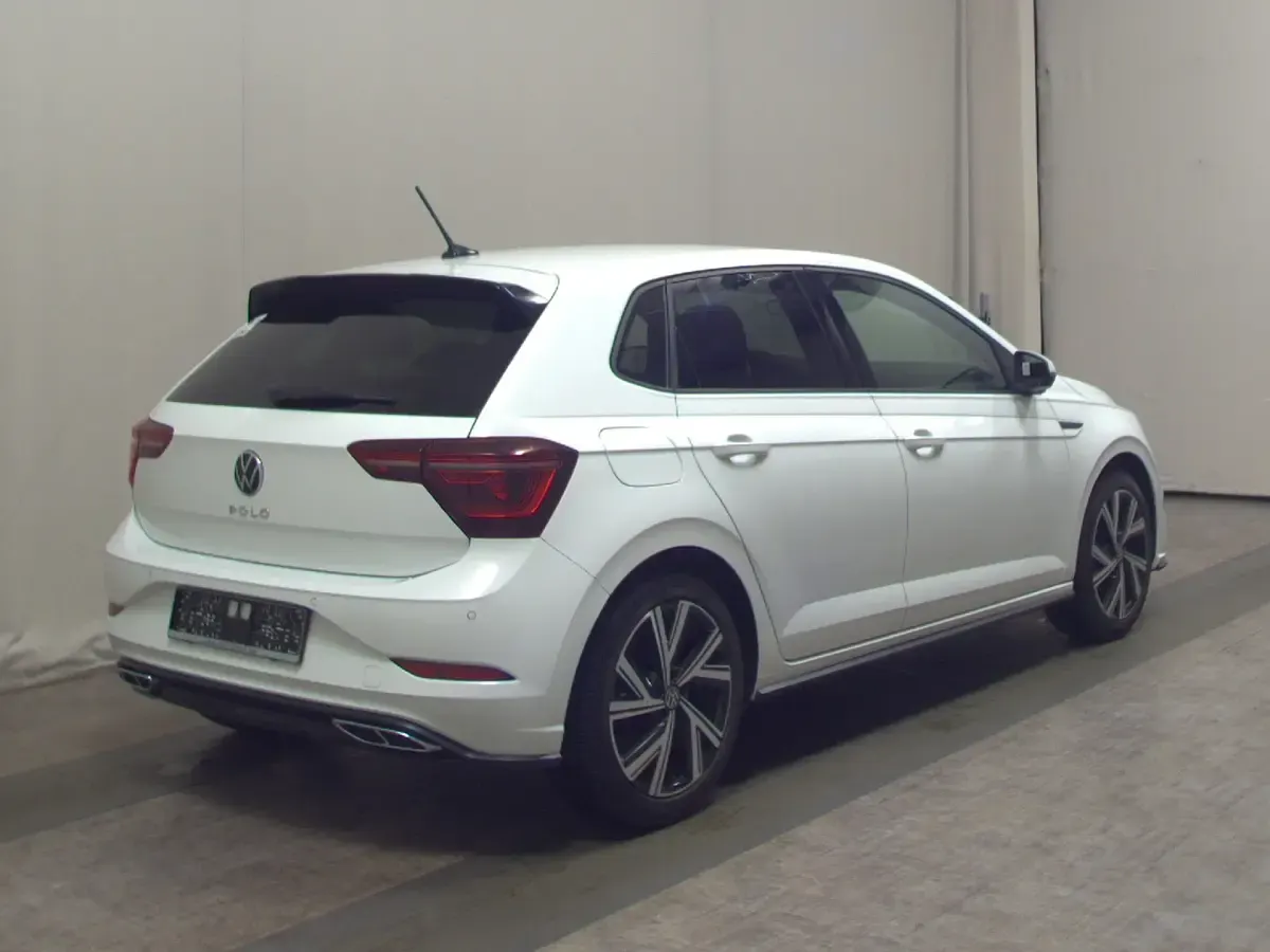 Gebraucht VW Polo R-line 110 PS (80 kW) 2022 Weiss Kleinwagen