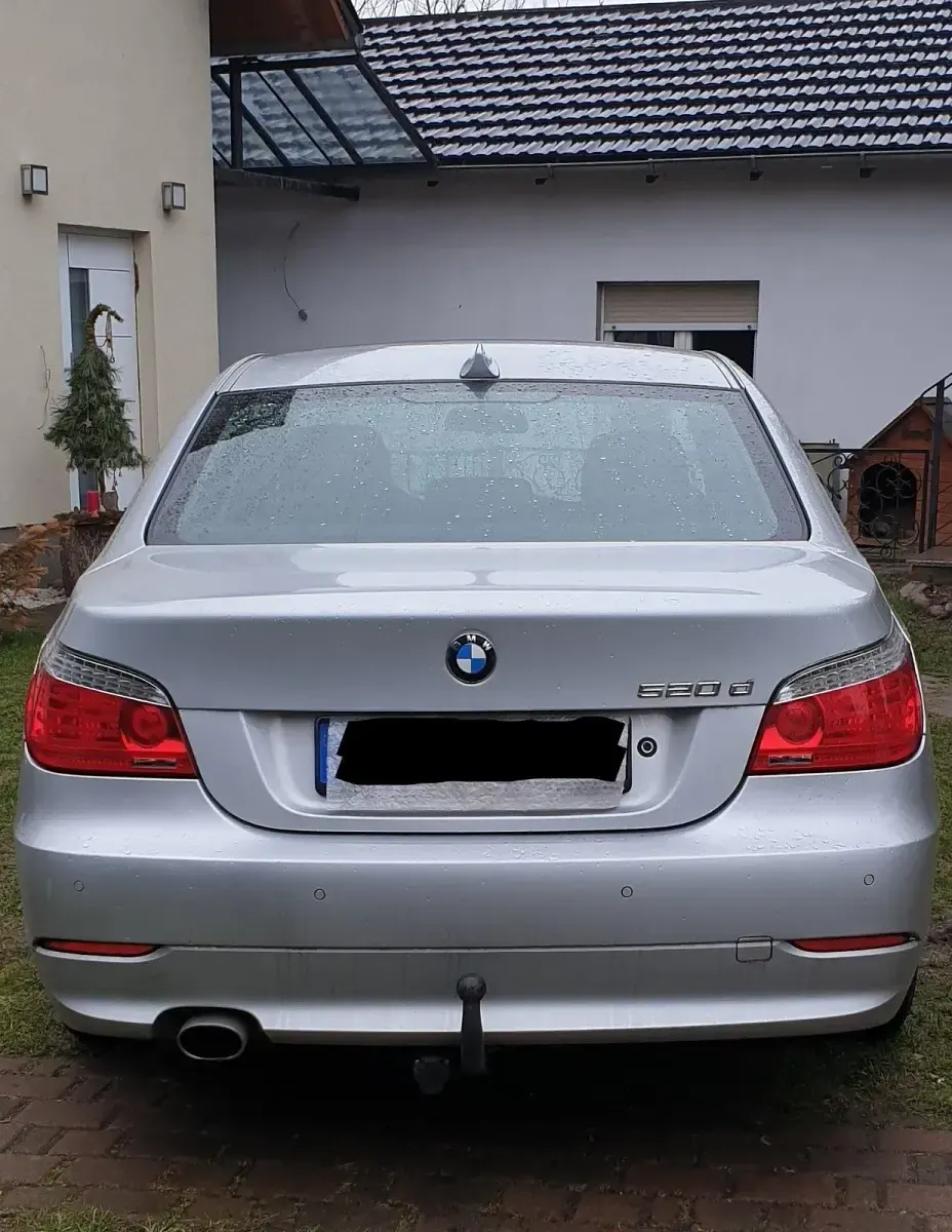 Gebraucht BMW 520 177 PS (130 kW) 2008 Silber Limousine