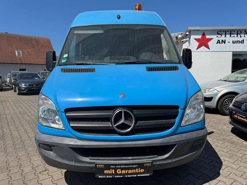 Gebraucht Mercedes Sprinter 129 PS (94 kW) 2012 Himmelblau Van
