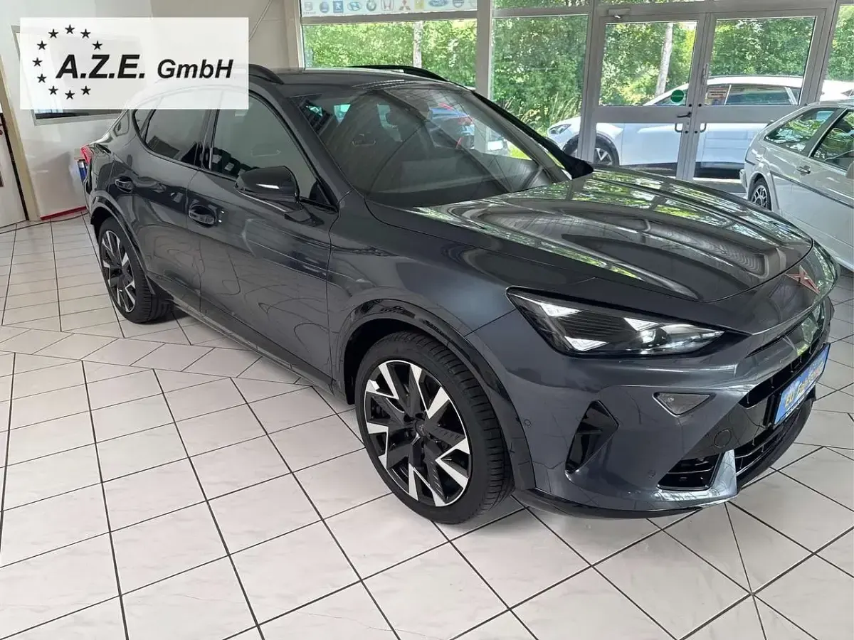 Neu Cupra Formentor VZ 333 PS (244 kW) 2025 Magenticgraumet. SUV