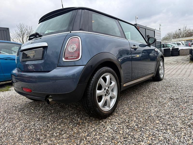 Gebraucht Mini Cooper 75 PS (55 kW) 2010 Blau Kleinwagen