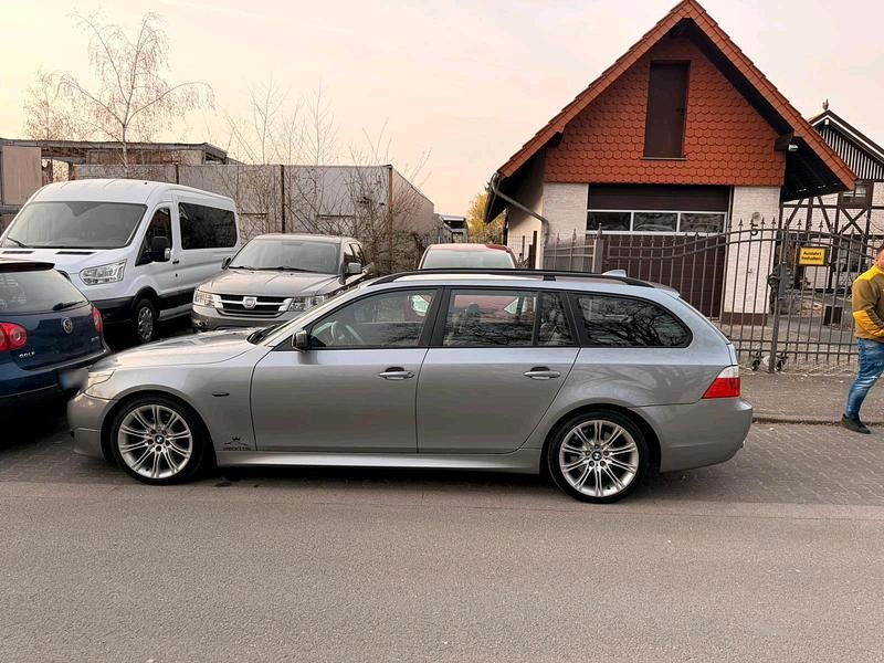 Gebraucht BMW 525 Basis 177 PS (130 kW) 2005 Silber Kombi