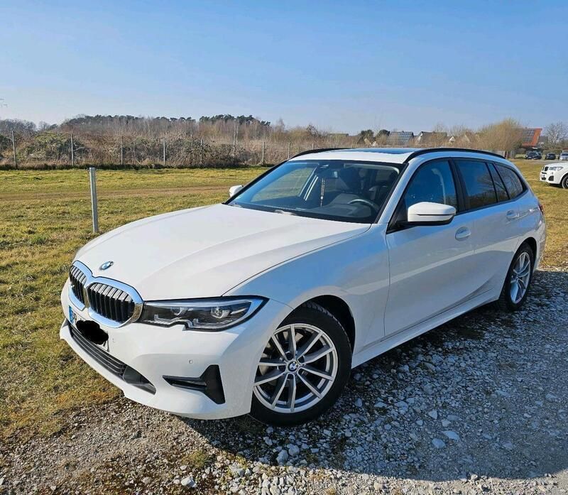 Weiß Gebraucht 2019 BMW 320 Advantage Kombi | 23.500 € (Teuer) - Bild 1/4