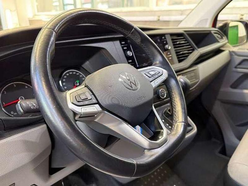 Gebraucht VW Transporter 150 PS (110 kW) 2020 Rot Van