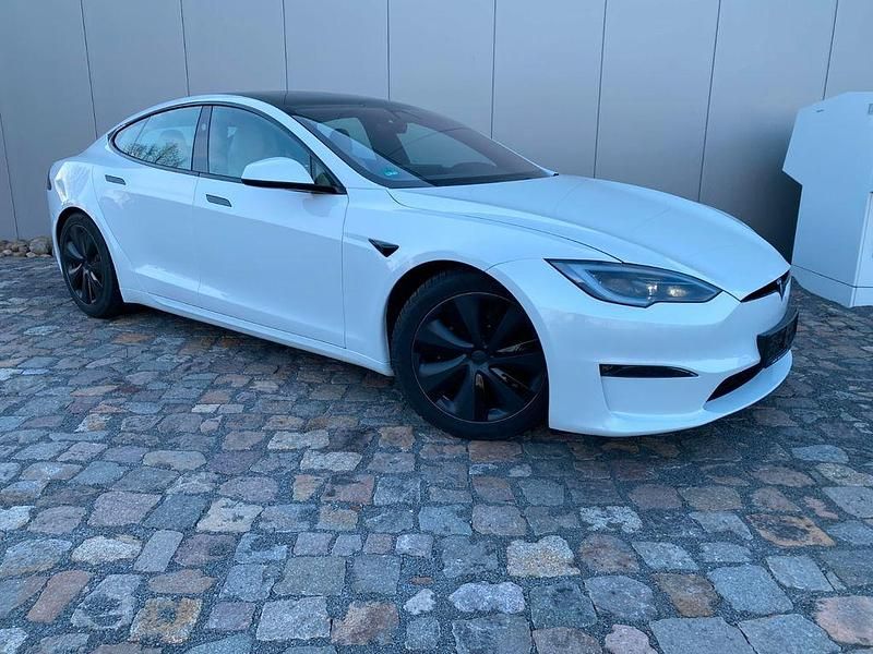 Gebraucht Tesla Model S 492 kW (670 PS) 2023 Weiß Kleinwagen