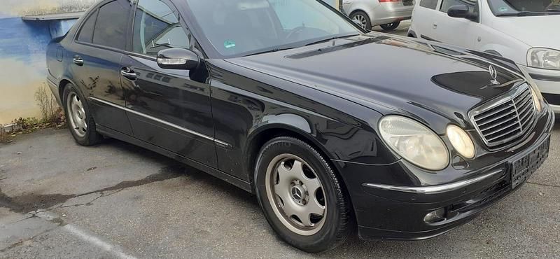 Gebraucht Mercedes E280 231 PS (169 kW) 2006 Schwarz Limousine