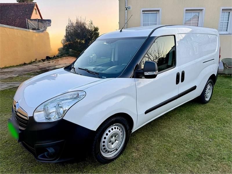 Usata Opel Combo 120 CV (88 kW) 2016 Bianco Monovolume
