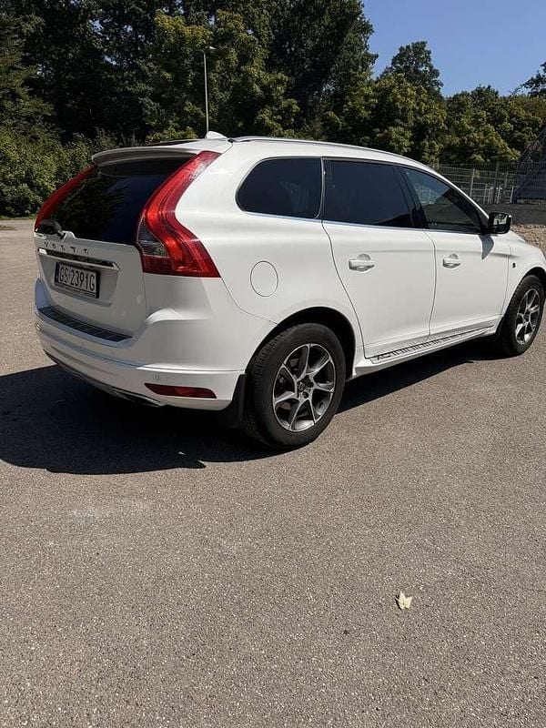 Gebraucht Volvo XC60 Ocean Race 190 PS (139 kW) 2016 Weiß SUV