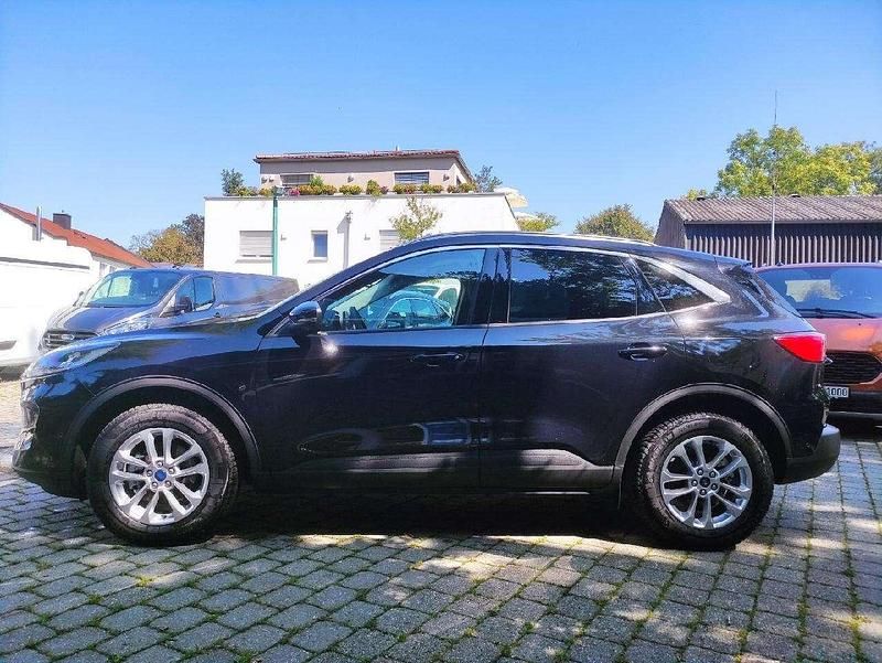 Gebraucht Ford Kuga Titanium 150 PS (110 kW) 2024 Schwarz SUV