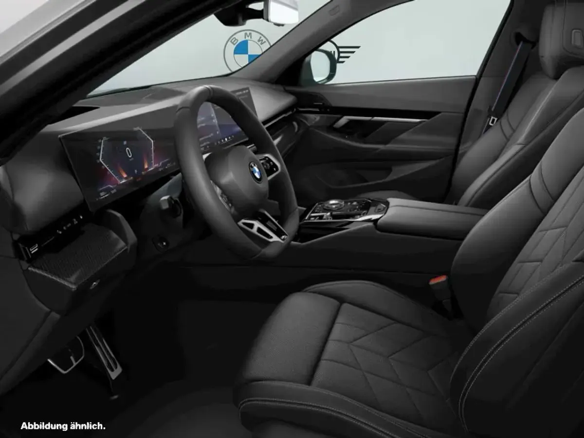 Gebraucht BMW 540 M Sport 303 PS (222 kW) 2025 Silber Limousine
