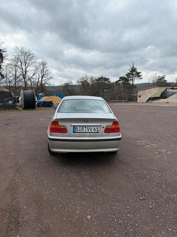Gebraucht BMW 316 116 PS (85 kW) 2002 Silber Limousine