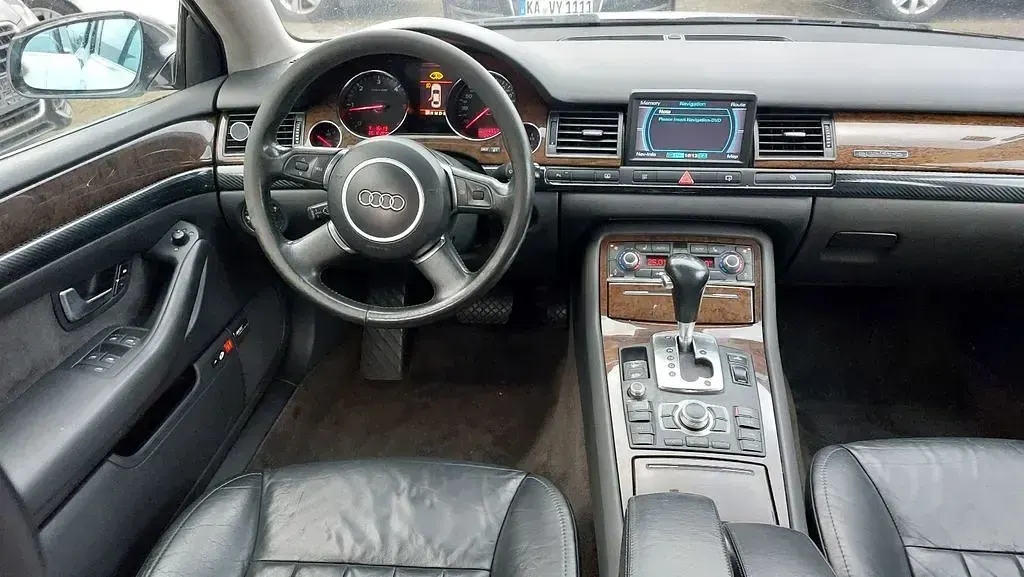 Gebraucht Audi A8 Sport 275 PS (202 kW) 2003 Weiß Limousine