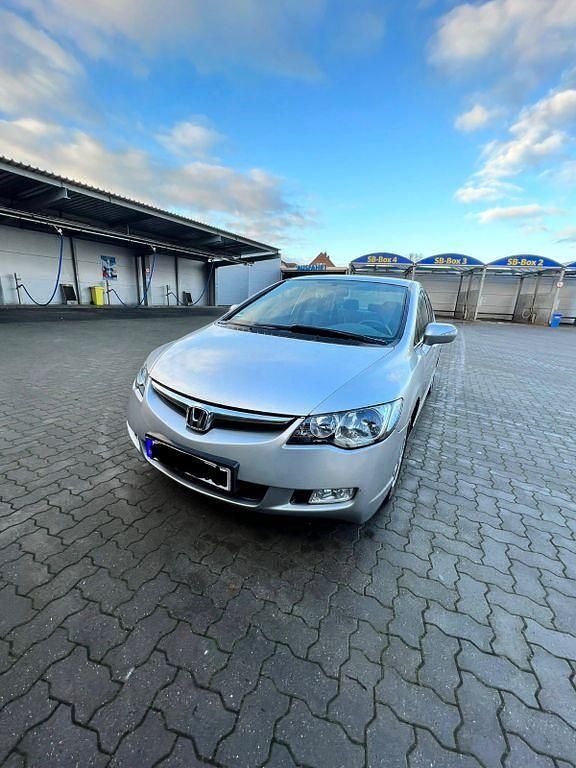 Second-hand Honda Civic Hybrid 116 CP (85 kW) 2007 Argintiu Berlinǎ