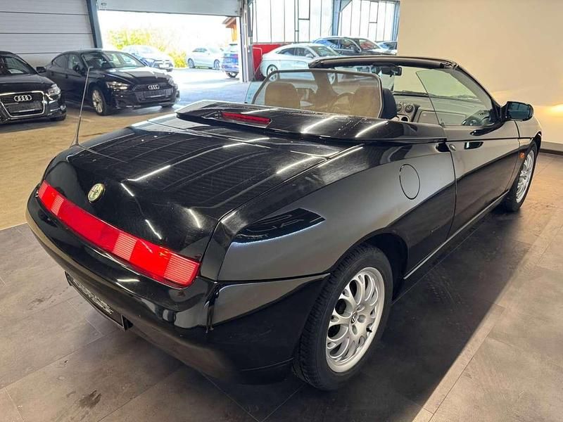 Gebraucht Alfa Romeo Spider 144 PS (105 kW) 1999 Schwarz metallic Cabrio