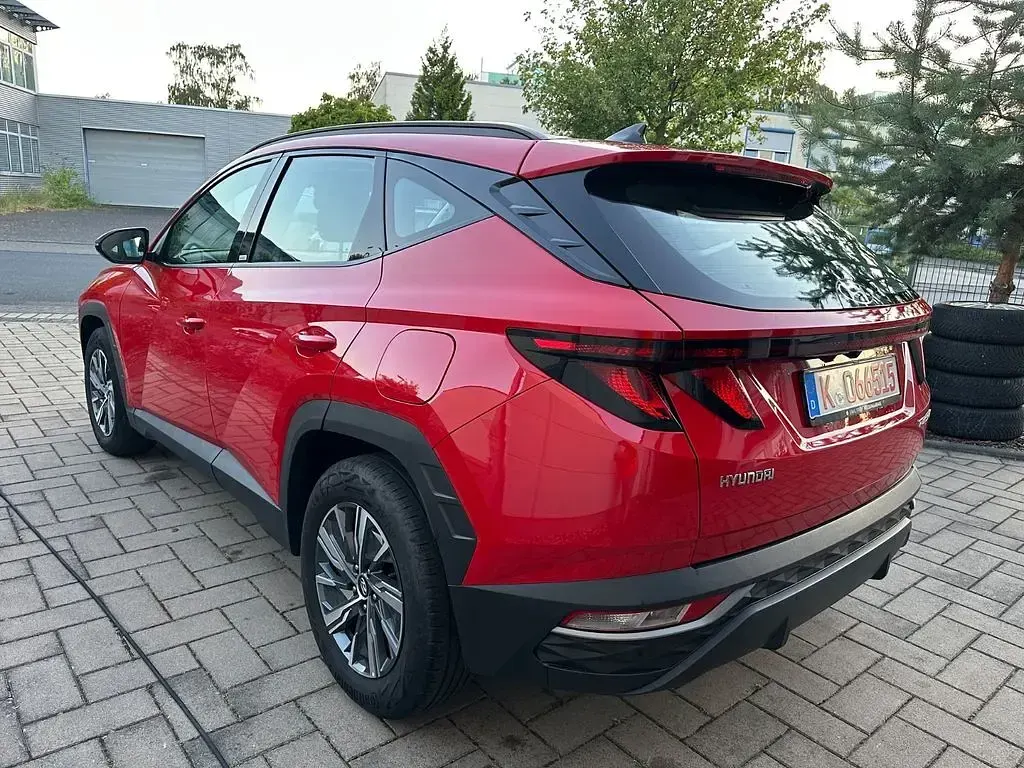 Gebraucht Hyundai Tucson Select 150 PS (110 kW) 2021 Rot SUV
