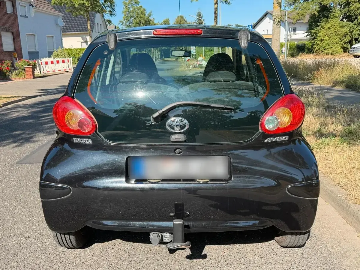 Gebraucht Toyota Aygo 68 PS (50 kW) 2008 Schwarz Kleinwagen