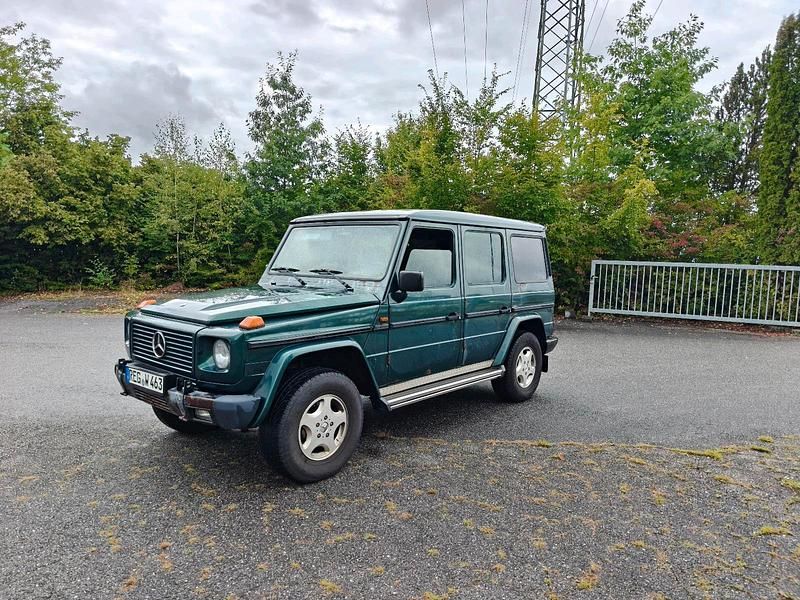 Grün Gebraucht 1997 Mercedes 300 SUV | 21.000 € - Bild 1/4