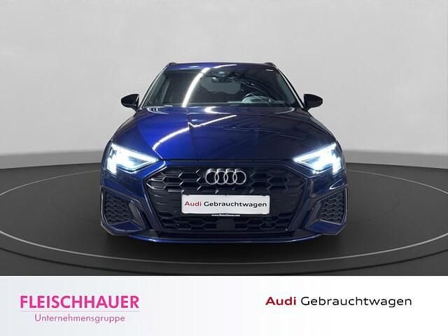 Gebraucht Audi A3 Sportback e-tron Ambiente 245 PS (180 kW) 2021 Navarrablau metallic Kleinwagen