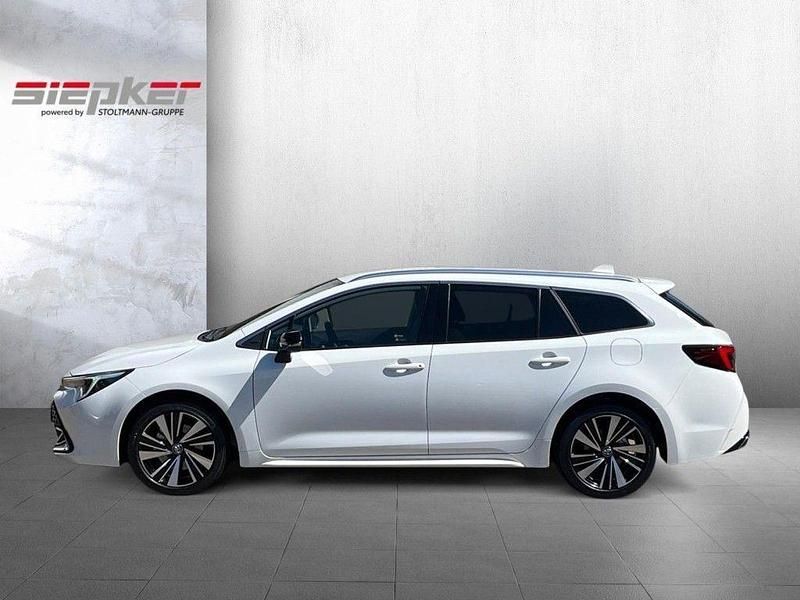 Neu Toyota Corolla 140 PS (102 kW) 2025 Weiß Kombi