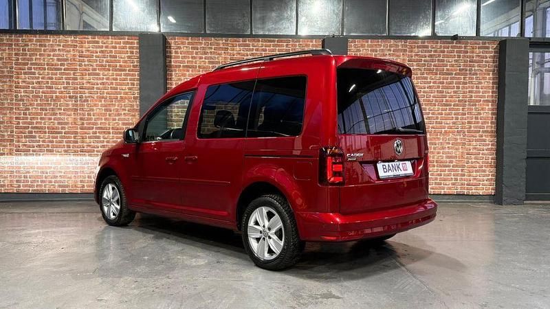 Usata VW Caddy 125 CV (91 kW) 2018 Rosso Monovolume