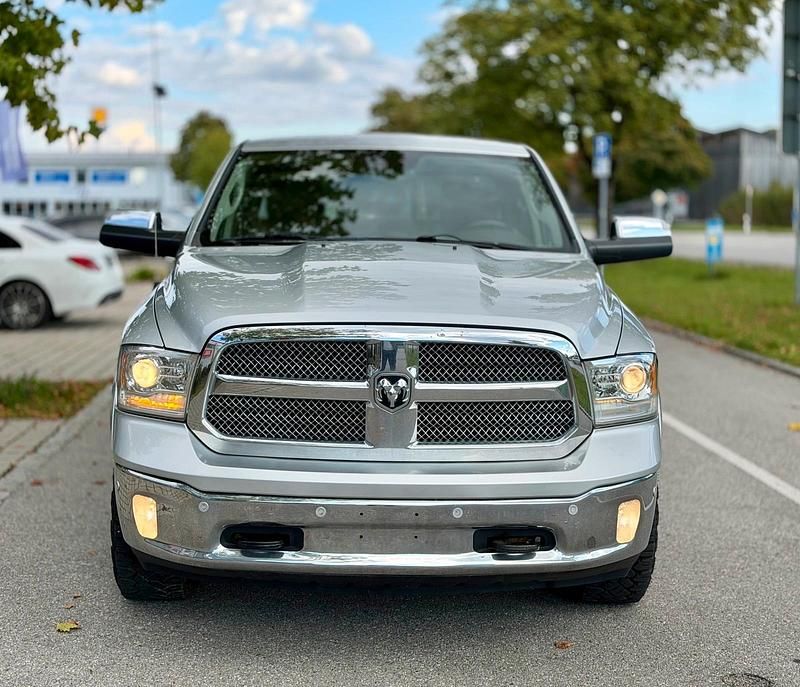 Gebraucht Dodge Ram 401 PS (294 kW) 2016 Grau Abholung