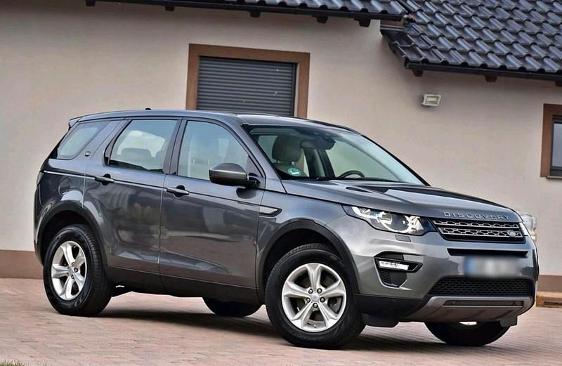 Grau Gebraucht 2016 Land Rover Discovery Sport SUV | 15.000 € (Etwas zu teuer) - Bild 1/4