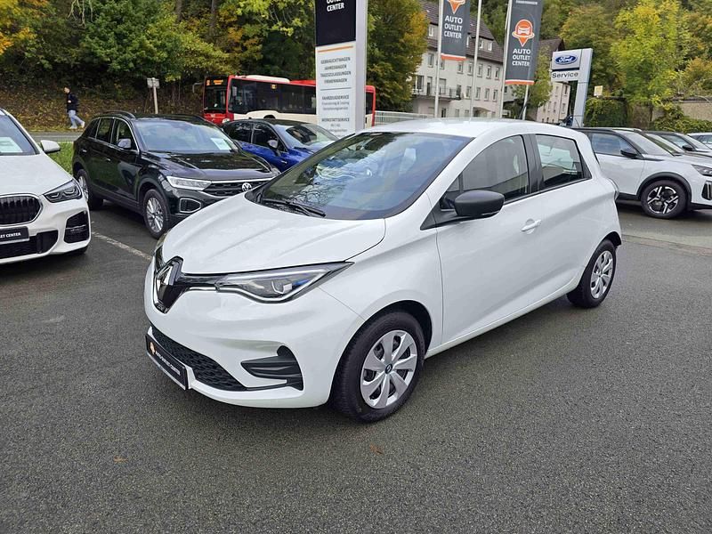 Weiß Gebraucht 2021 Renault Zoe Life Kleinwagen | 12.680 € (Guter Preis) - Bild 1/4