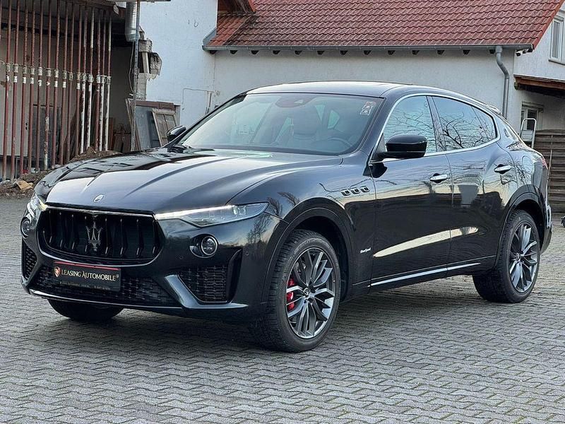 Gebraucht Maserati Levante 275 PS (202 kW) 2020 Schwarz SUV
