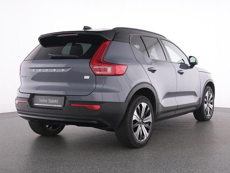 Gebraucht Volvo XC40 Core 169 kW (231 PS) 2023 Grau thunder grey / metallic SUV