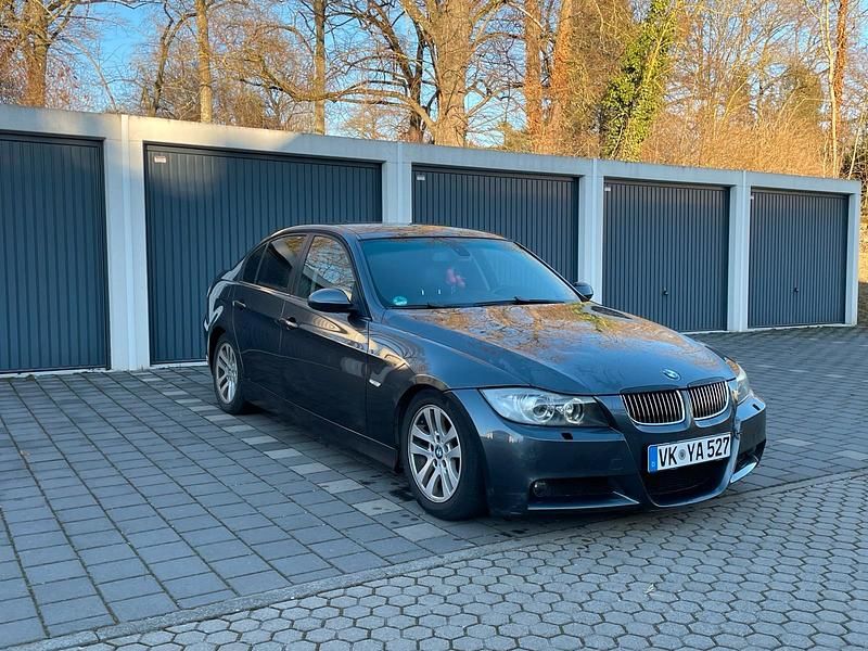 Grau Gebraucht 2007 BMW 318 M Sport Limousine | 3.700 € (Superpreis) - Bild 1/4