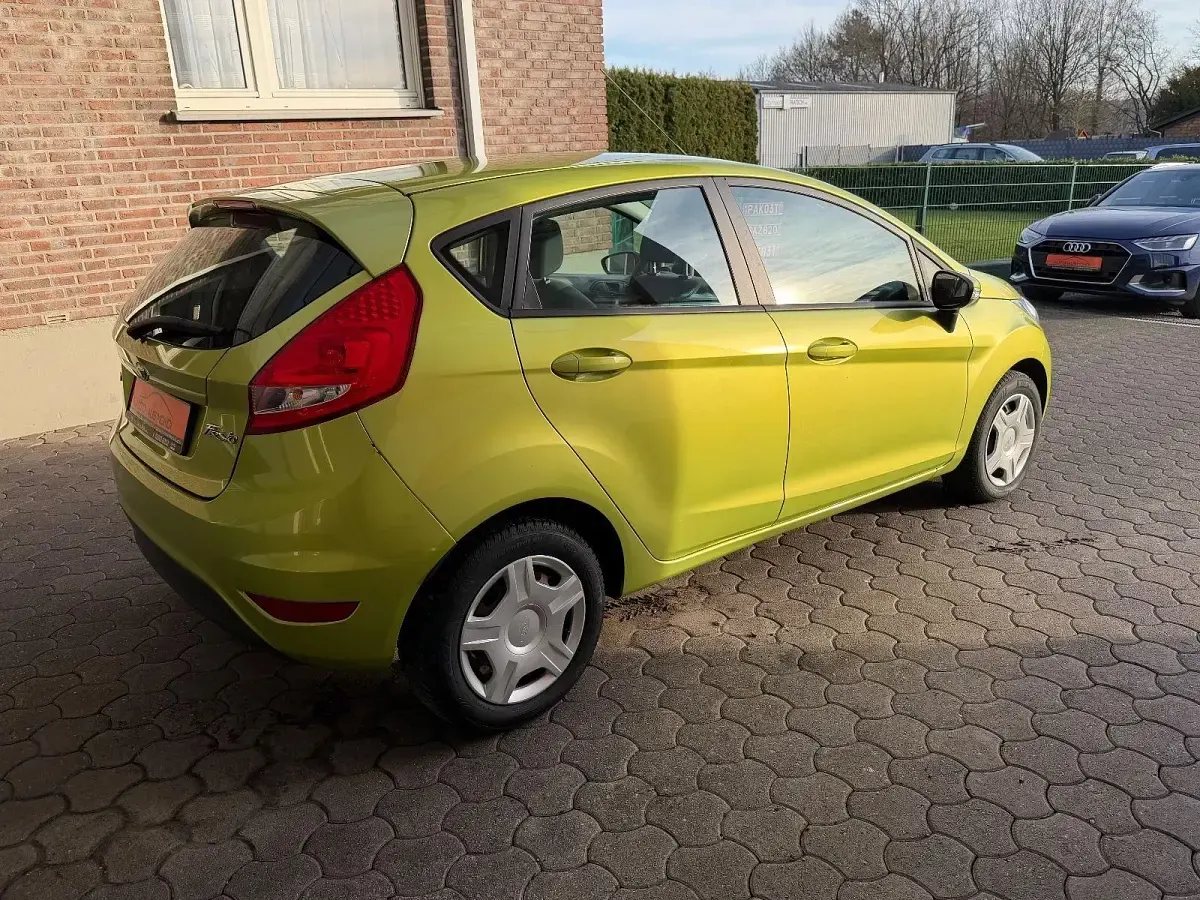 Gebraucht Ford Fiesta Trend 90 PS (66 kW) 2009 Limousine
