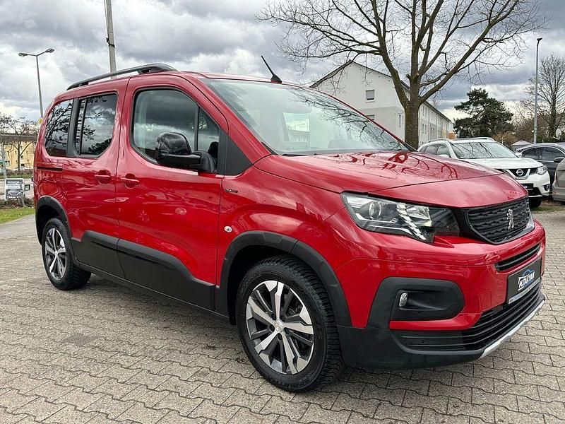 Gebraucht Peugeot Rifter 110 PS (80 kW) 2018 Rot Van / Kleinbus
