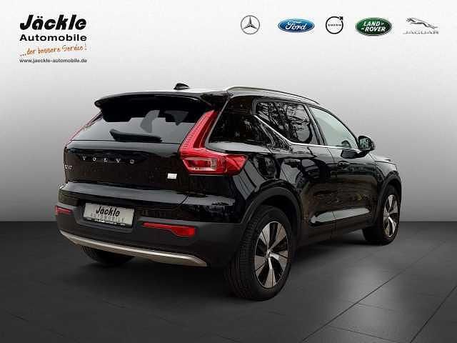 Gebraucht Volvo XC40 Core 211 PS (155 kW) 2022 Black stone SUV