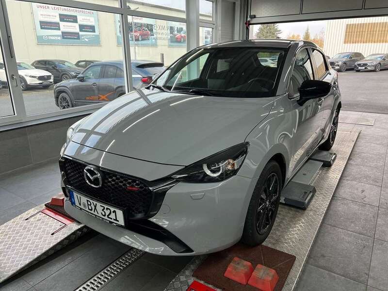 Aero gray m Gebraucht 2024 Mazda 2 Homura-Line Kleinwagen | 22.660 € (Etwas zu teuer) - Bild 1/4