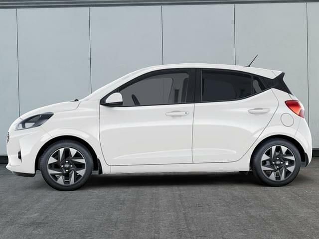 Gebraucht Hyundai i10 Trend 79 PS (58 kW) 2024 Atlas white Kleinwagen