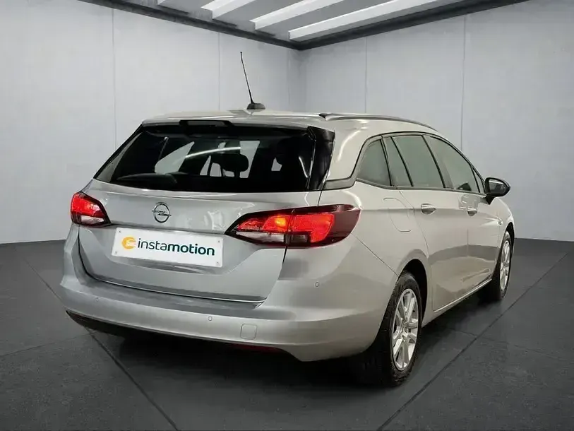 Gebraucht Opel Astra 131 PS (96 kW) 2021 Andere Kombi