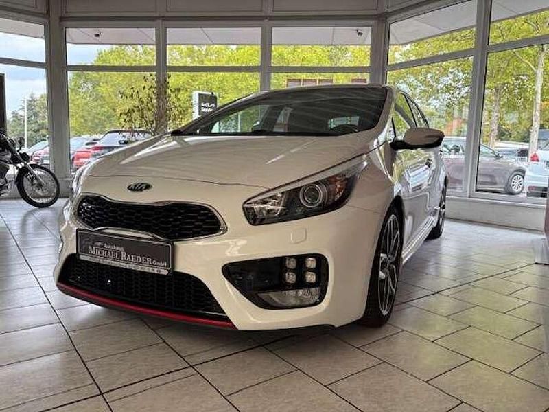 Gebraucht Kia Ceed GT-Track 204 PS (150 kW) 2017 (hw2) deluxeweiss met. Kleinwagen