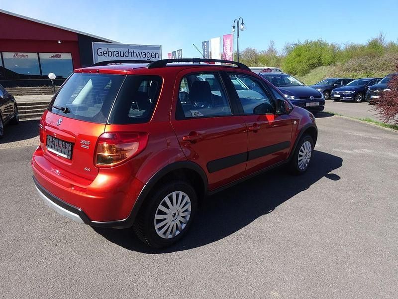 Gebraucht Suzuki SX4 Club 120 PS (88 kW) 2013 Braun Limousine