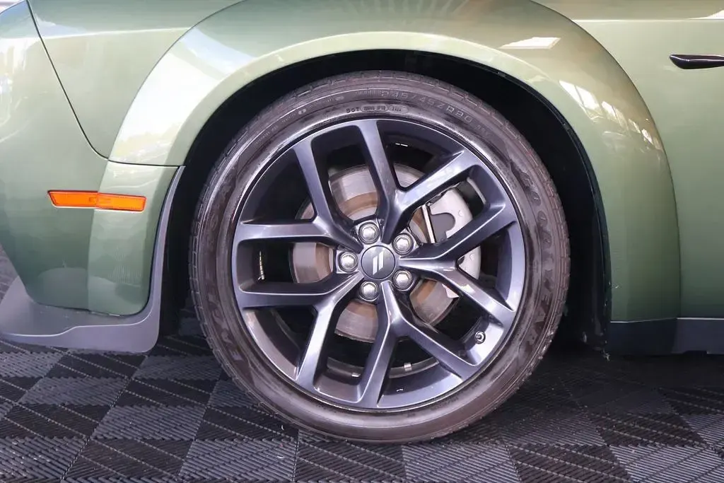 Occasion Dodge Challenger 373 ch (274 kW) 2023 Vert Coupé