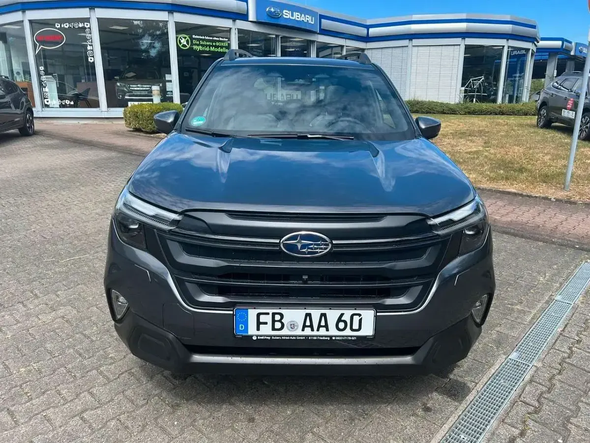 Gebraucht Subaru Forester Exclusive+ 136 PS (100 kW) 2025 Grau SUV